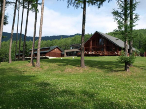  Log Hotel Larch Lake Kanayama  Минамифурано